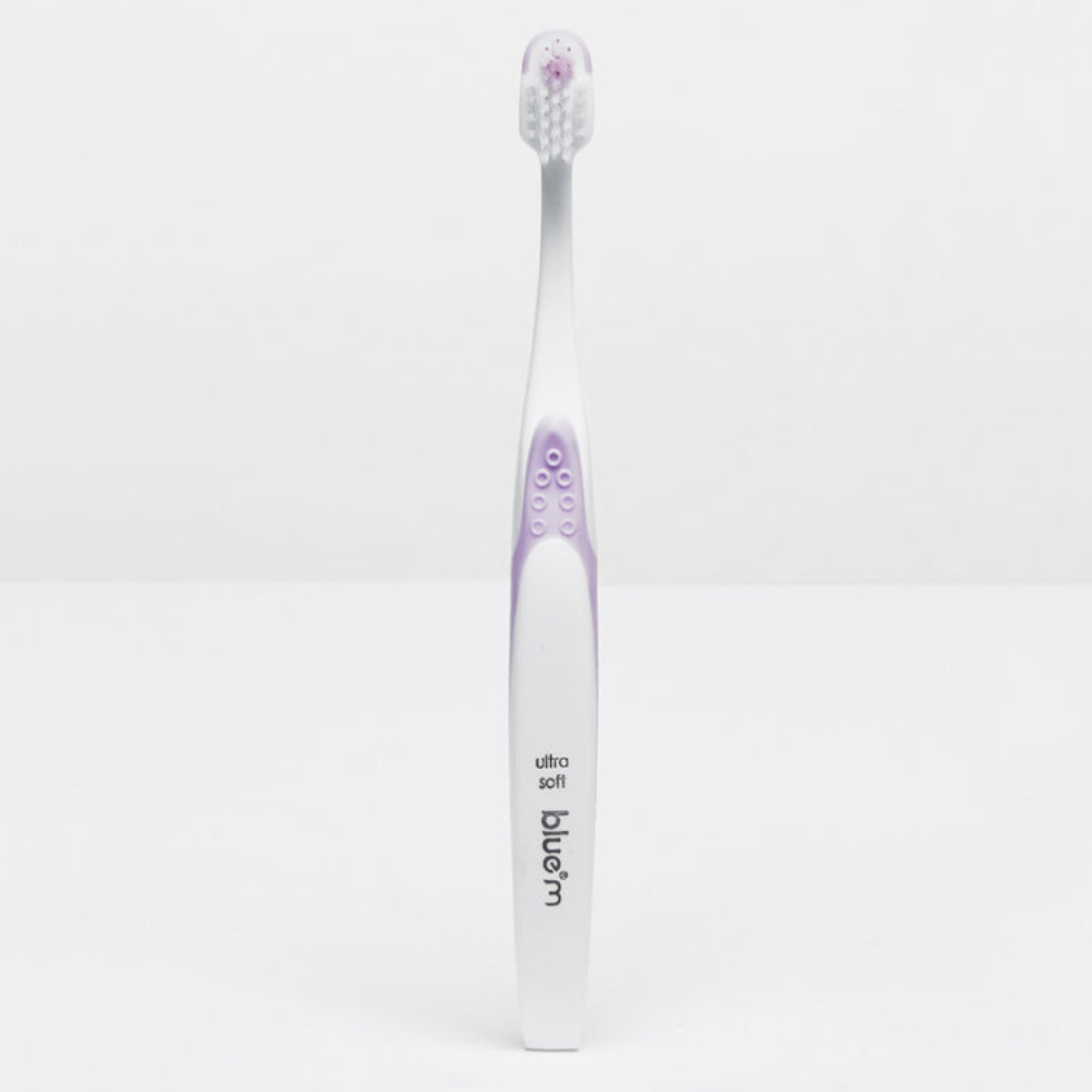blue®m Ultrasoft kids toothbrushes in Pink